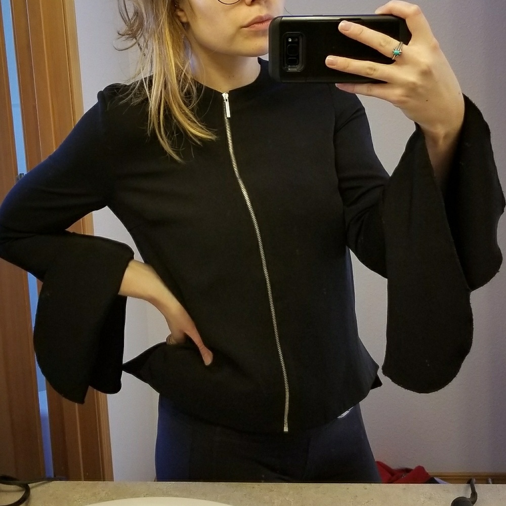 Zara flowy sleeve jacket/blazer
